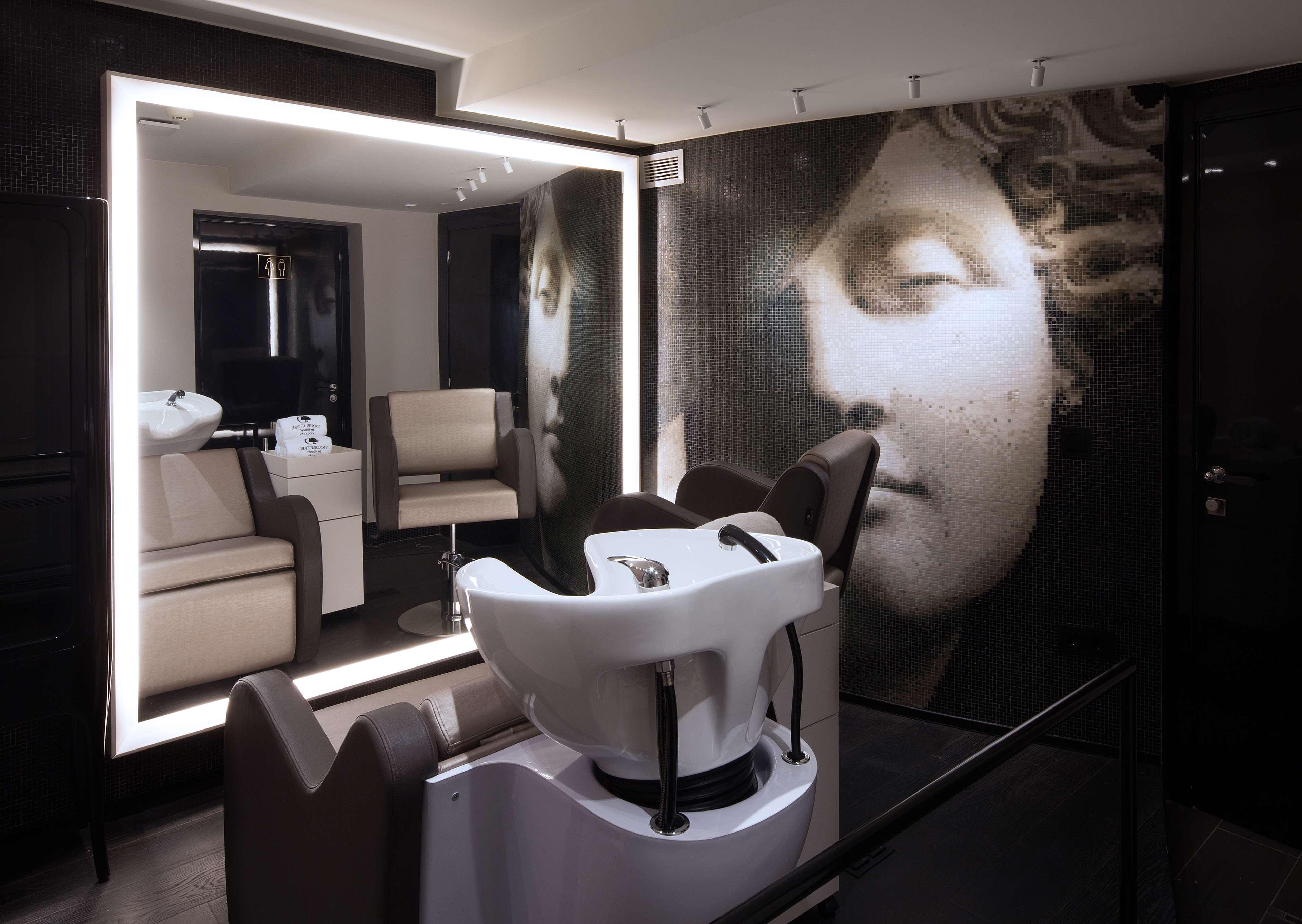 Doubletree By Hilton A Coruna Bagian luar foto